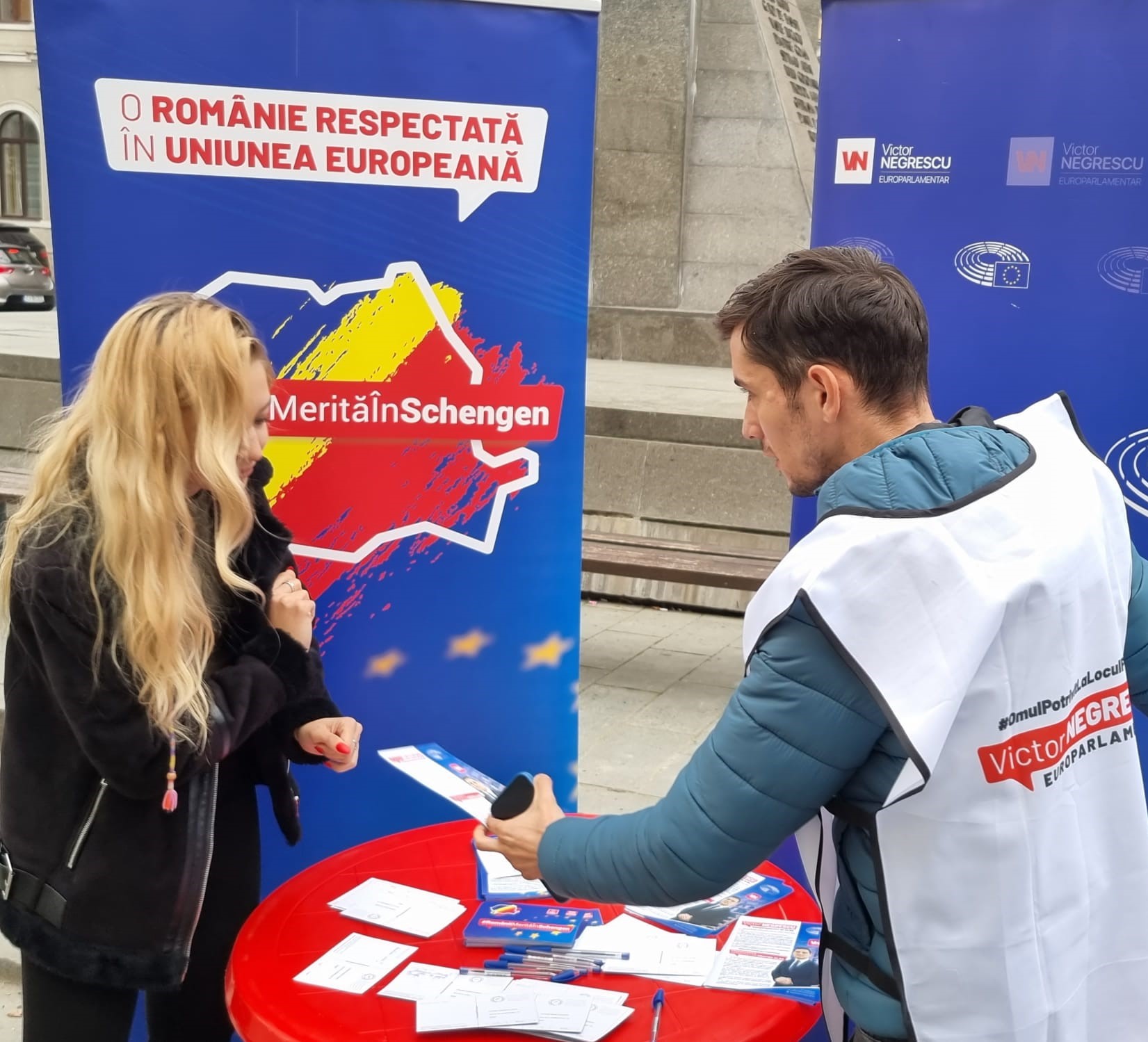 Caravana ”Românii merită în Schengen!” a ajuns în Cluj-Napoca.